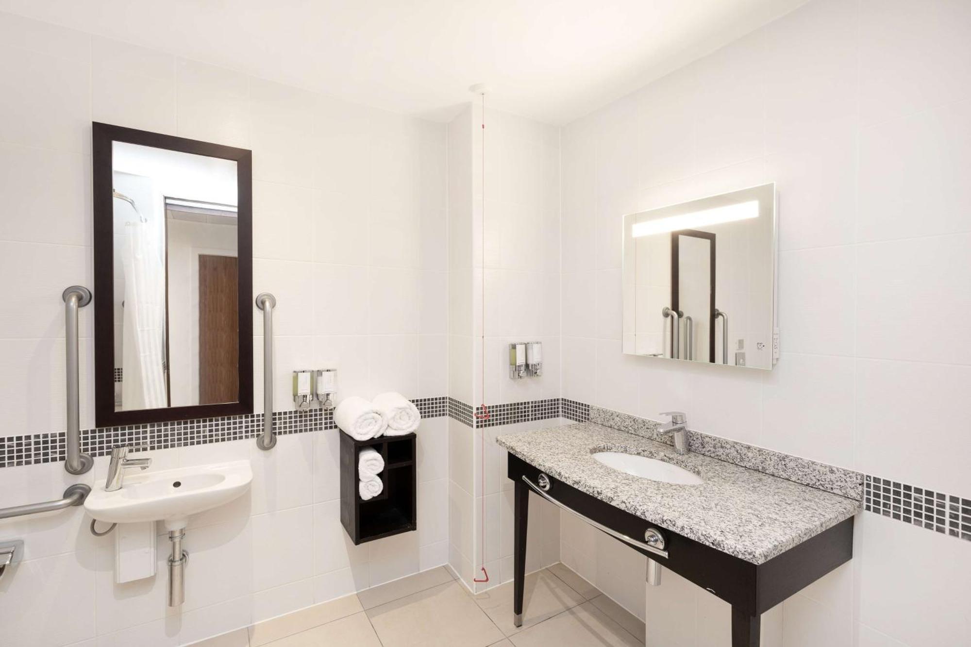 מלון Hampton By Hilton שפילד מראה חיצוני תמונה